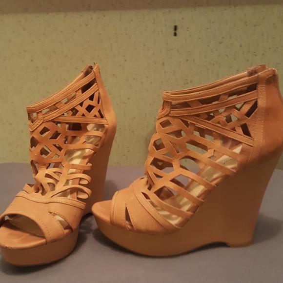 Gianni Bini wedges - Picture 2 of 5